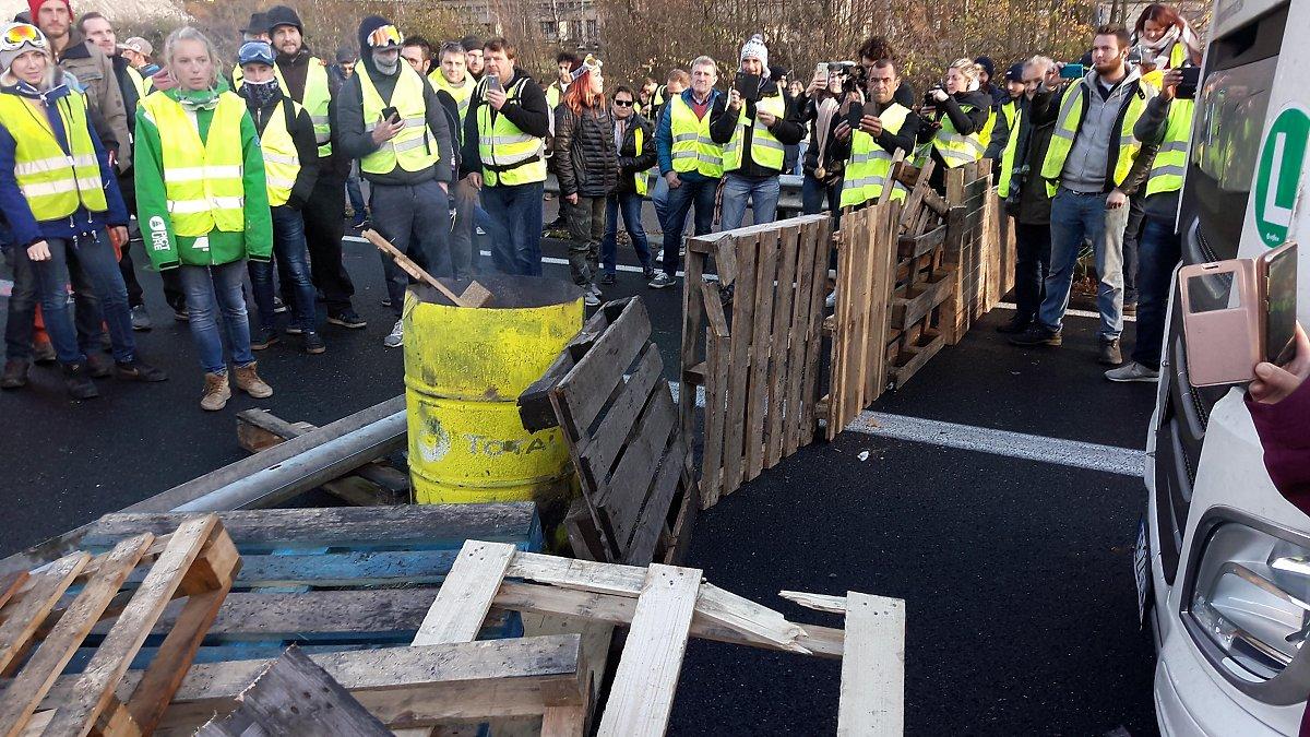 Gilets Jaunes De Nouveaux Blocages Le 19 Novembre En Isère